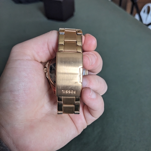 Rose Gold Fossil Riley Watch - Picture 3 of 6